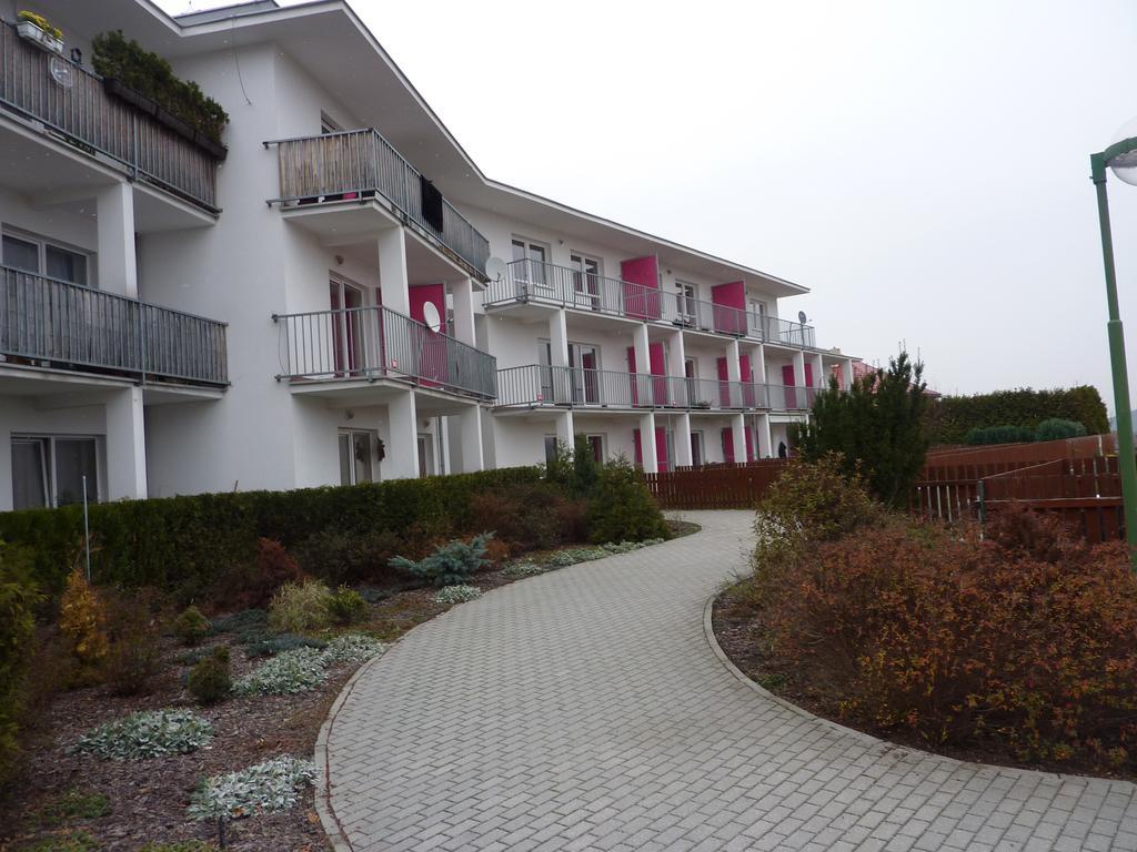 Guest House Beroun Zdice Ngoại thất bức ảnh