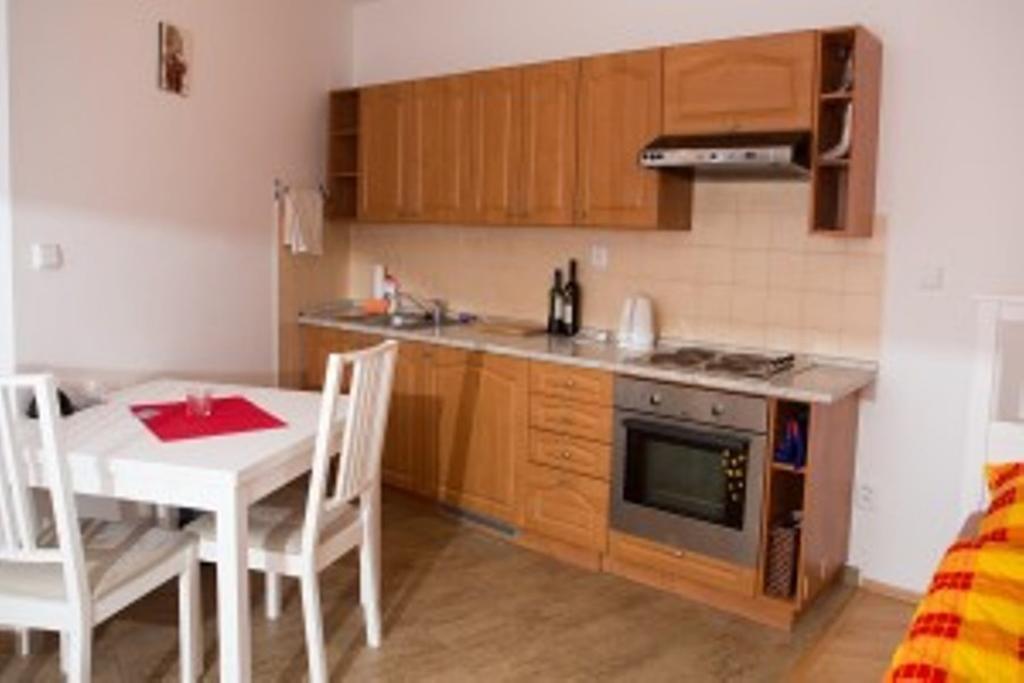 Guest House Beroun Zdice Ngoại thất bức ảnh